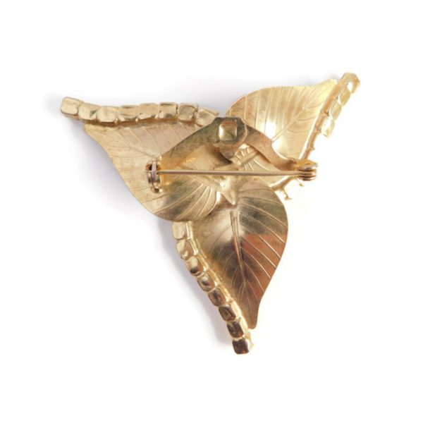 Vintage Trillium Flower Brooch Pin 7 Back of Trillium Brooch