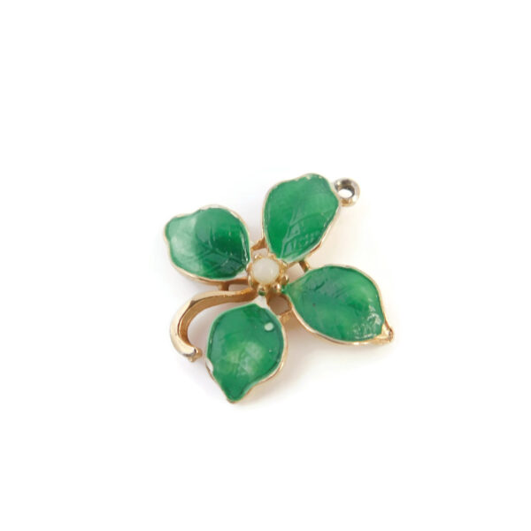 green flower charm