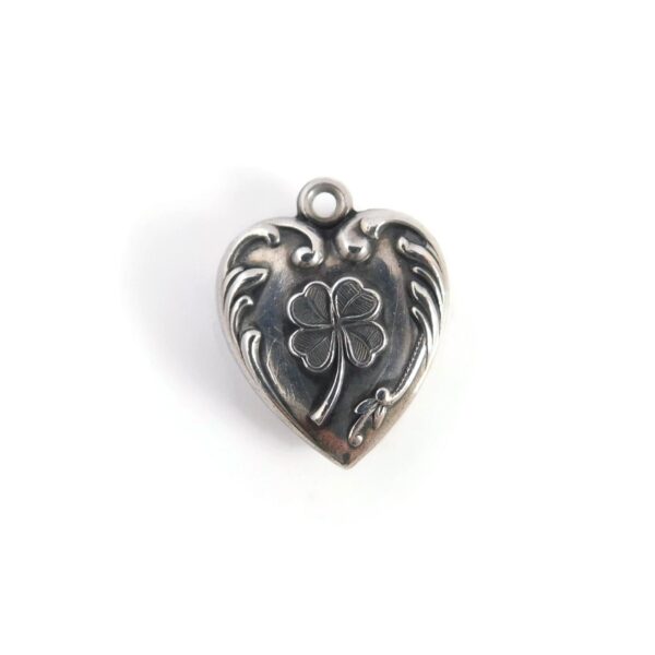 heart charm with 4 leaf clover